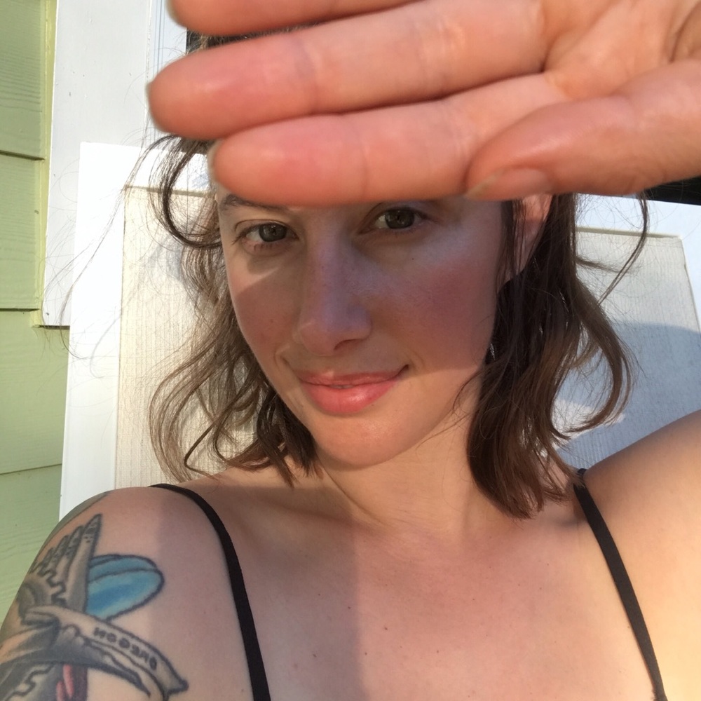 Meet your Posher, Affia